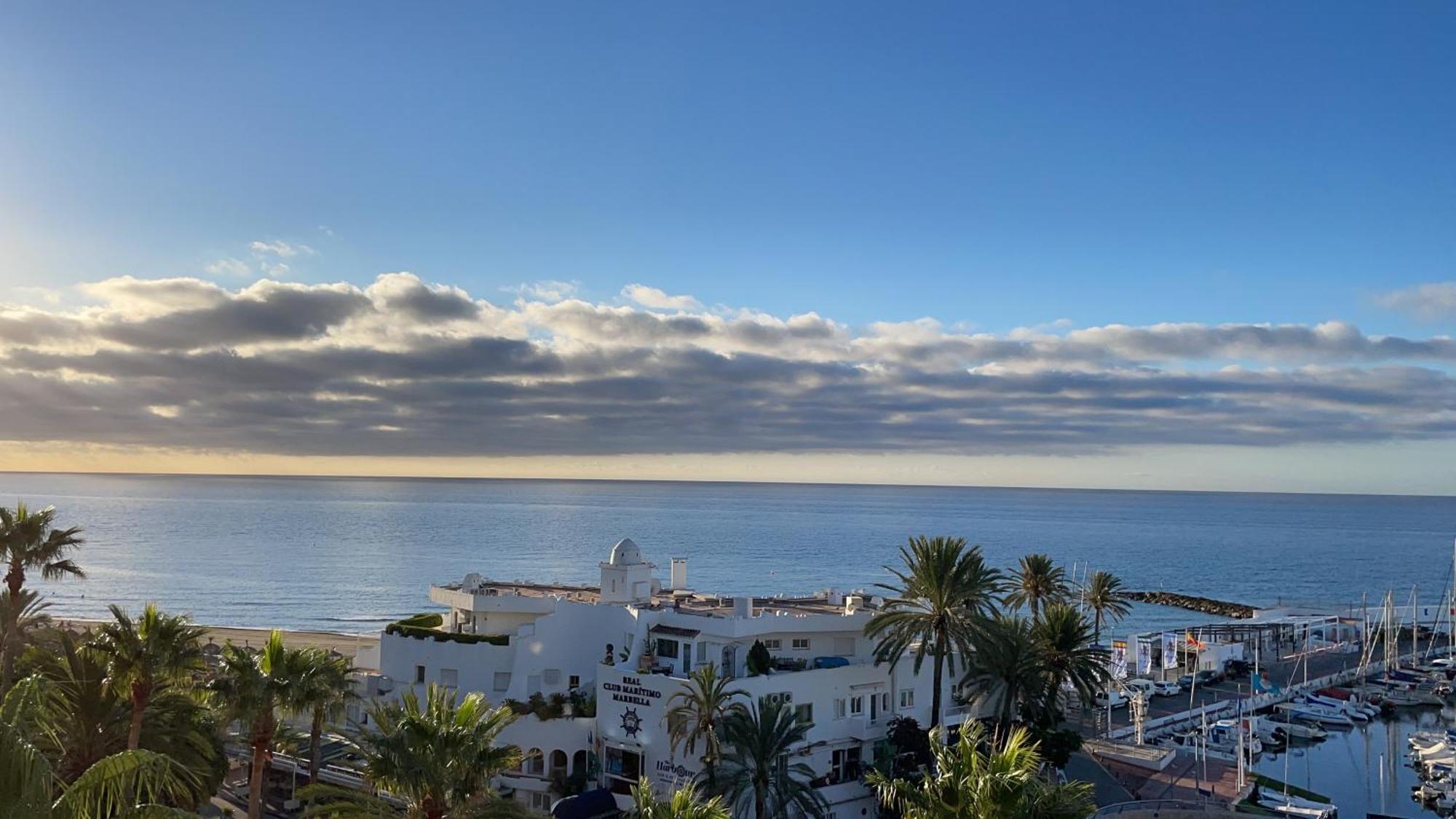 Apartamento Precioso Marbella Paseo Maritimo Bagian luar foto